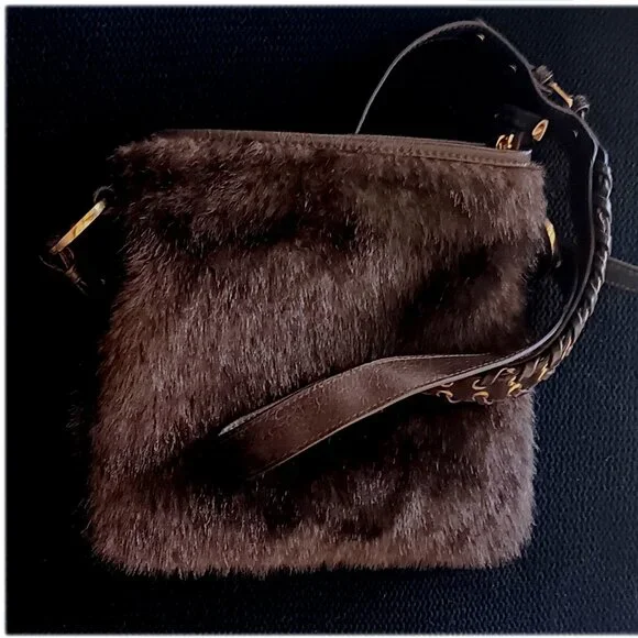 Tiannl Small Brown Fur Purse - Picture 1 of 12